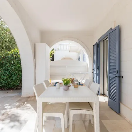 Apartment Dimore Lucalorenzo *