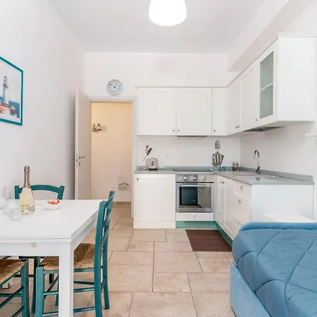 Apartment Dimore Lucalorenzo *